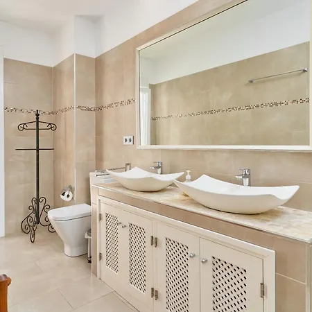 Wonderful Penthouse Apartman *